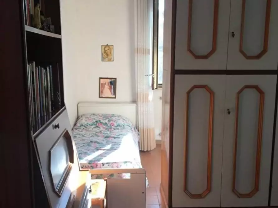 Immagine 5 di Appartamento in vendita  a Massa