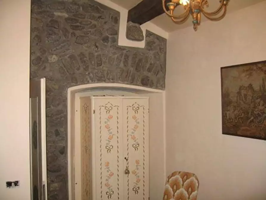 Immagine 10 di Casa indipendente in vendita  a Fivizzano