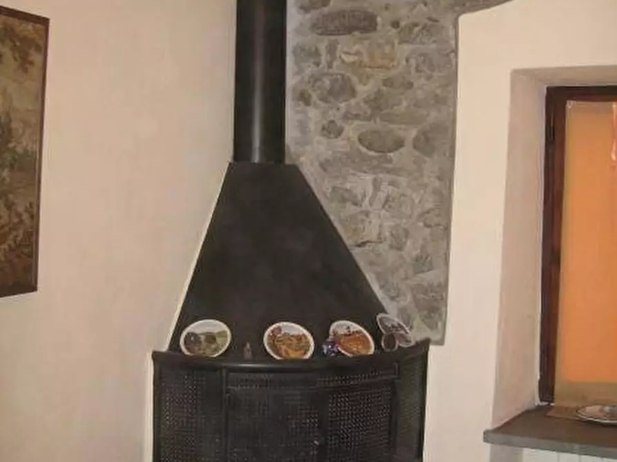 Immagine 4 di Casa indipendente in vendita  a Fivizzano