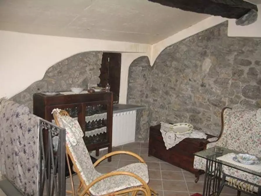 Immagine 7 di Casa indipendente in vendita  a Fivizzano