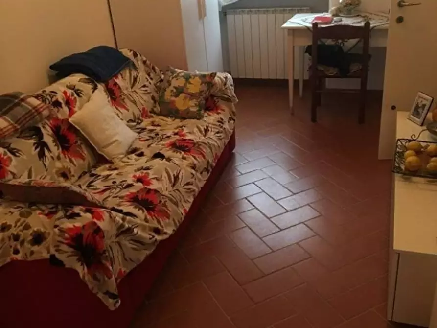 Immagine 3 di Appartamento in vendita  a Massa