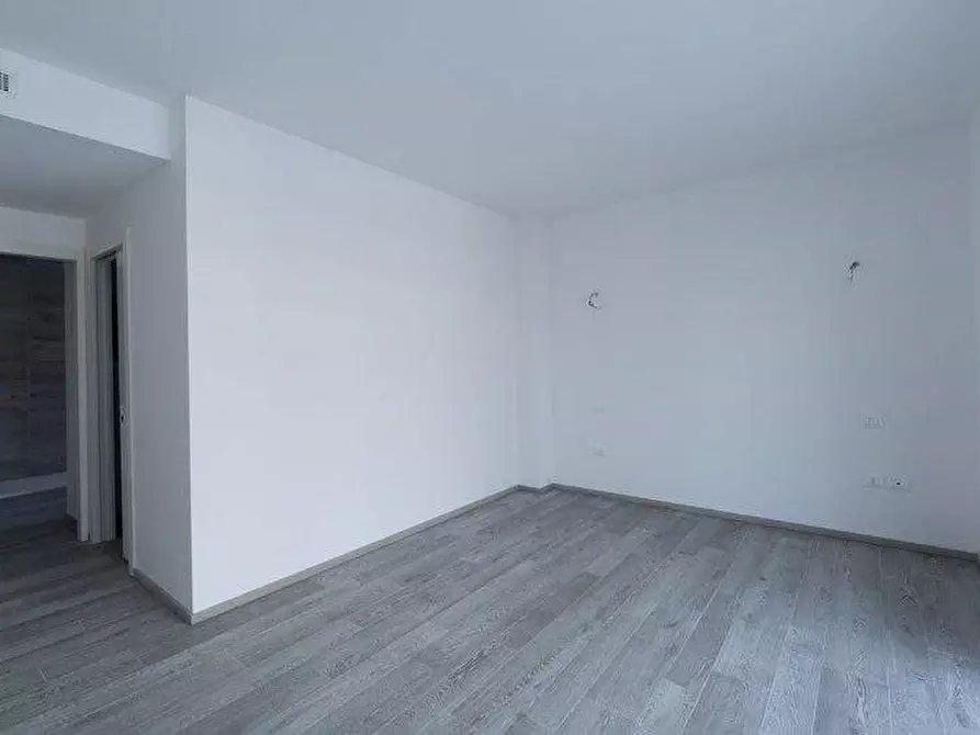 Immagine 5 di Mansarda in vendita  a Massa