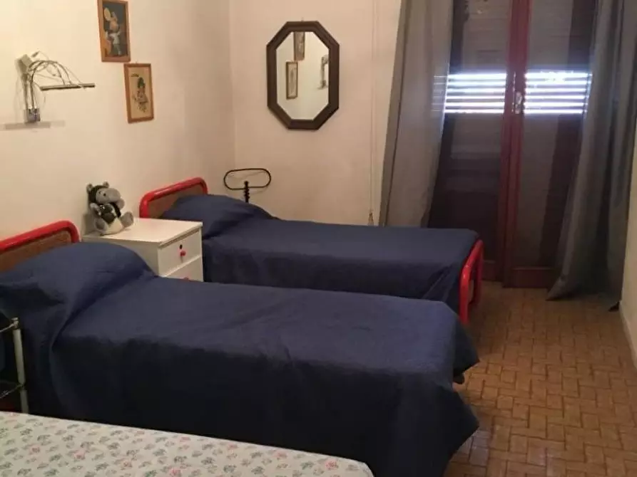 Immagine 5 di Appartamento in vendita  a Massa