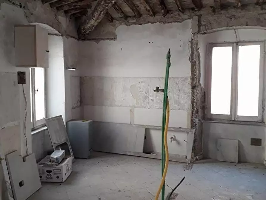 Immagine 4 di Casa indipendente in vendita  a Carrara