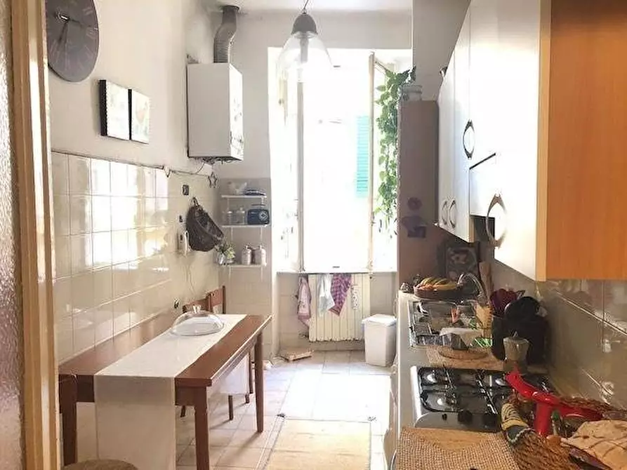 Immagine 4 di Appartamento in vendita  a Massa