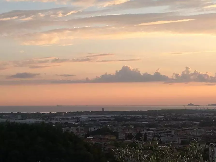 Immagine 8 di Casa indipendente in vendita  a Massa