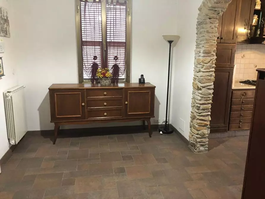 Immagine 3 di Casa indipendente in vendita  a Massa