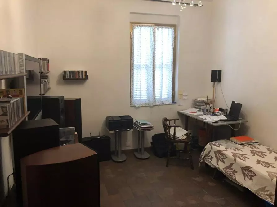 Immagine 5 di Casa indipendente in vendita  a Massa