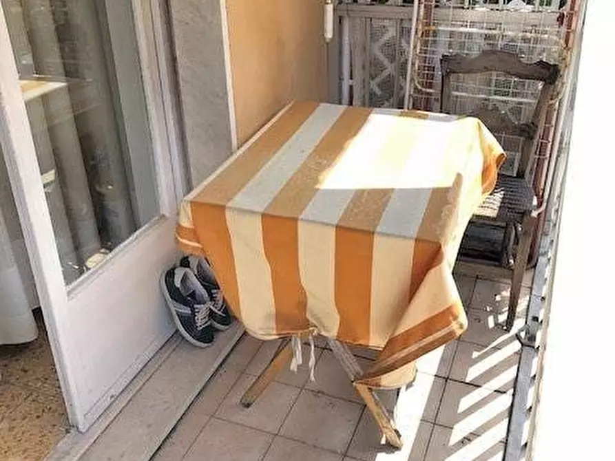 Immagine 9 di Appartamento in affitto  a Carrara