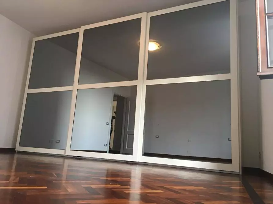 Immagine 7 di Appartamento in vendita  a Massa