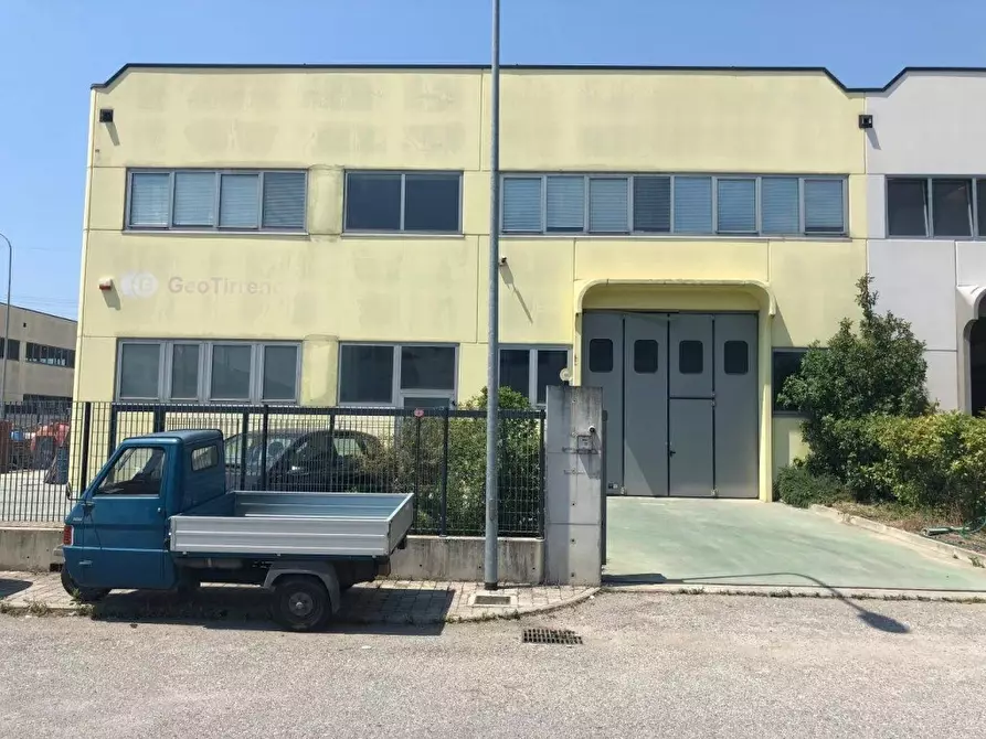 Immagine 20 di Capannone industriale in vendita  a Carrara
