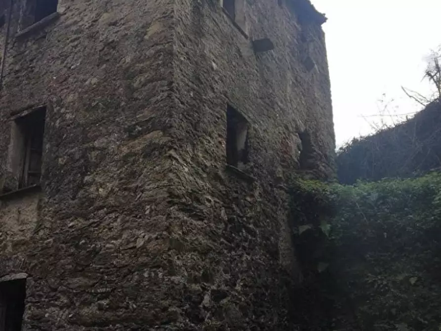 Immagine 4 di Casa indipendente in vendita  a Massa