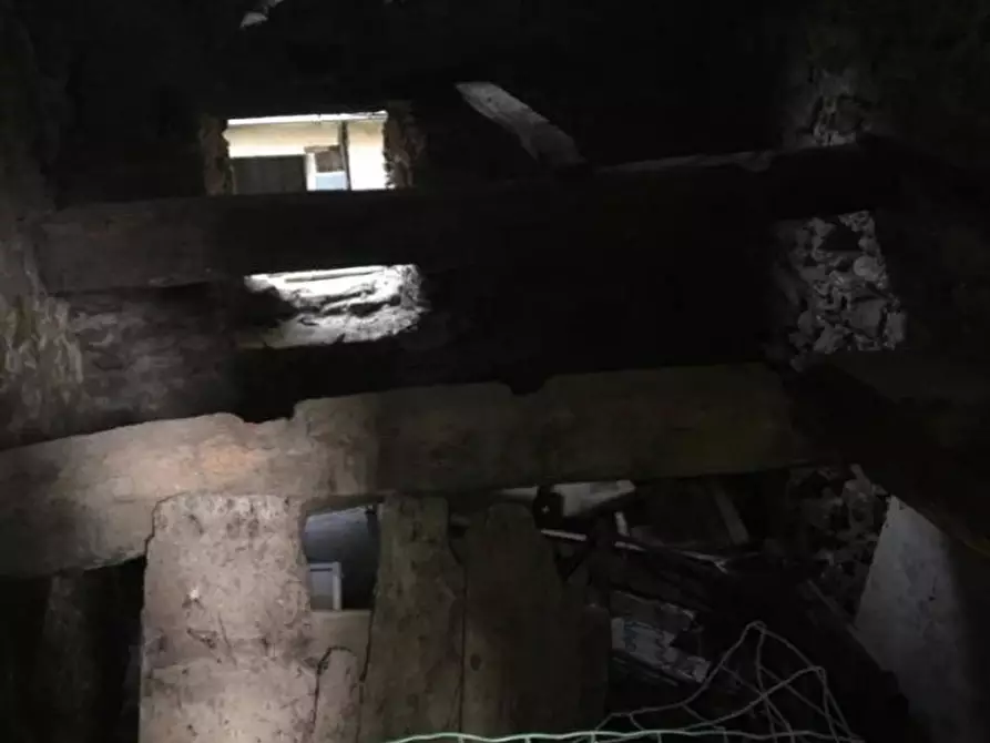 Immagine 6 di Casa indipendente in vendita  a Massa