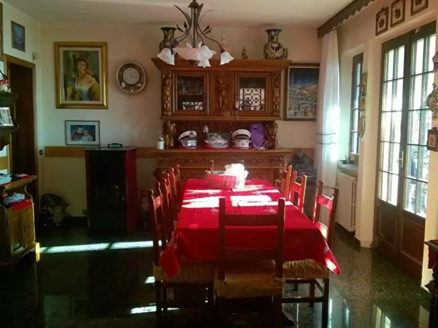 Immagine 3 di Casa indipendente in vendita  a Massa