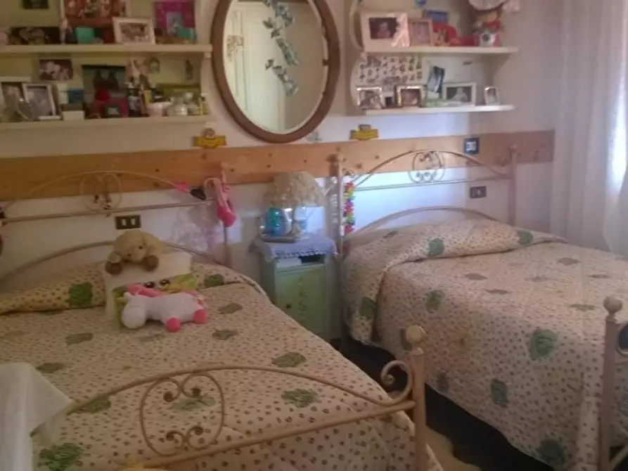 Immagine 14 di Casa indipendente in vendita  a Massa