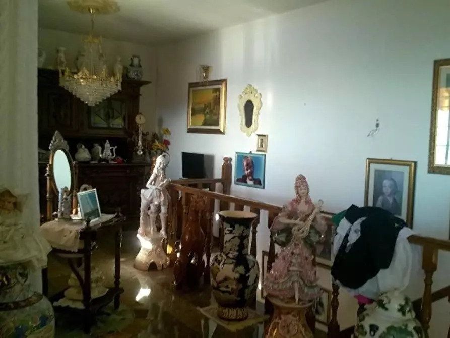 Immagine 6 di Casa indipendente in vendita  a Massa