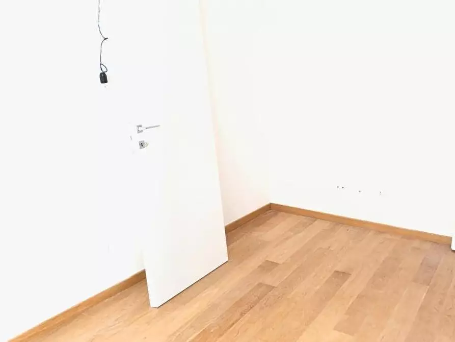 Immagine 7 di Appartamento in vendita  a Viareggio