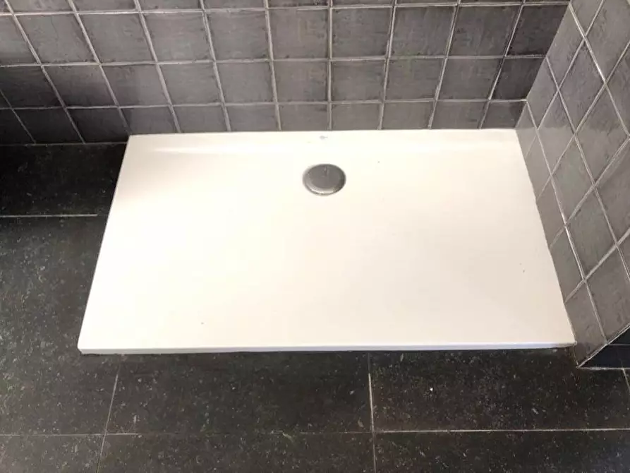 Immagine 14 di Appartamento in vendita  a Viareggio