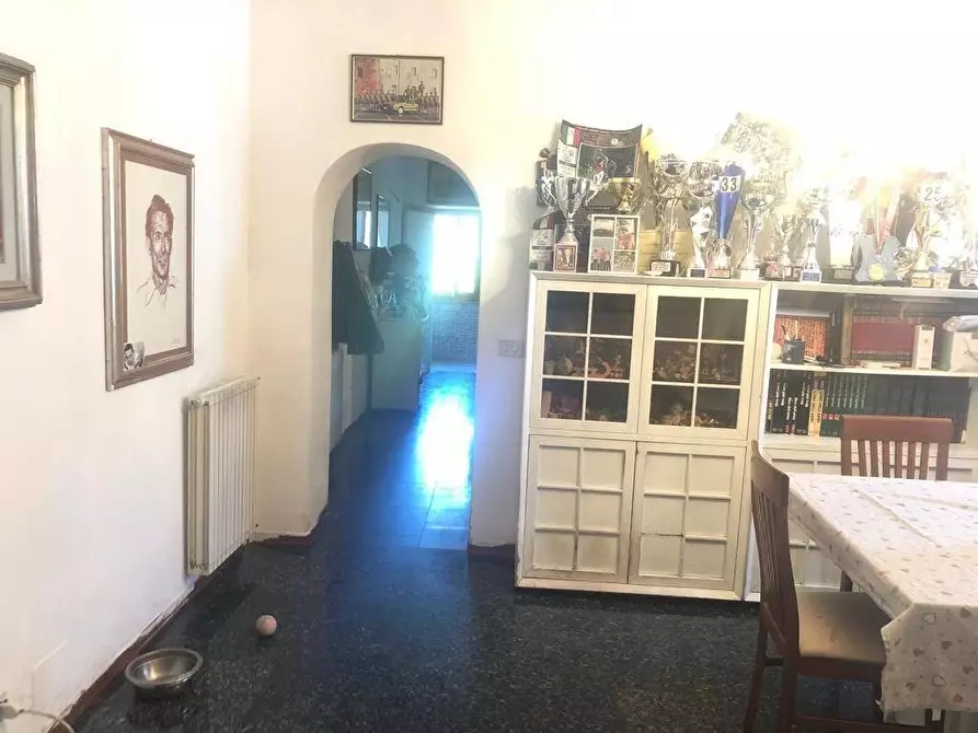 Immagine 2 di Casa indipendente in vendita  a Massa