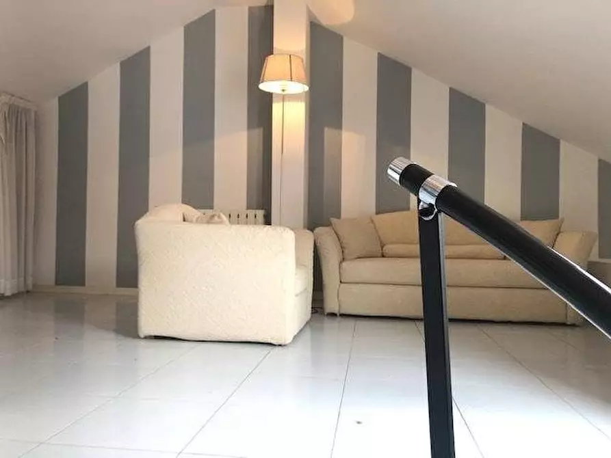 Immagine 9 di Appartamento in vendita  a Massa