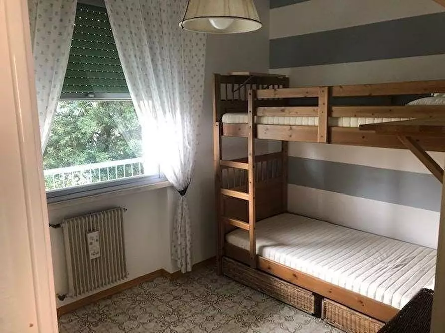 Immagine 5 di Appartamento in vendita  a Massa