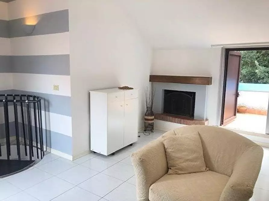 Immagine 10 di Appartamento in vendita  a Massa