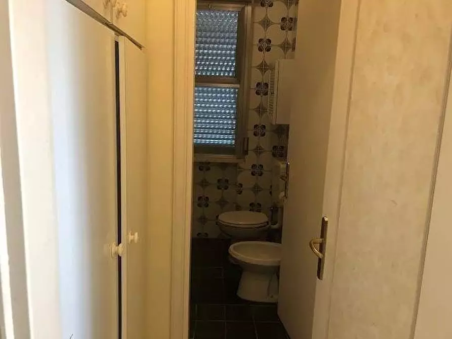 Immagine 9 di Appartamento in vendita  a Massa