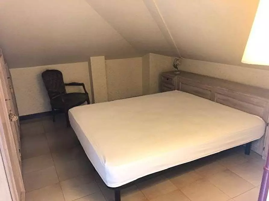 Immagine 14 di Appartamento in vendita  a Massa