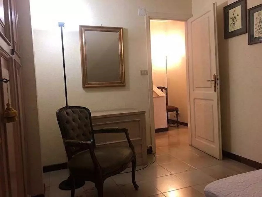 Immagine 19 di Appartamento in vendita  a Massa