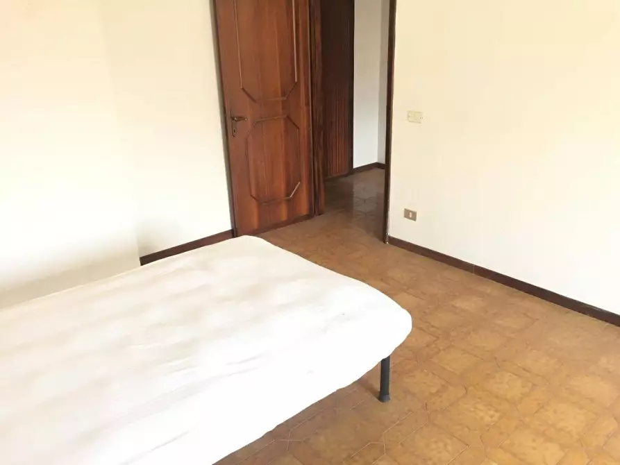 Immagine 13 di Appartamento in vendita  a Massa