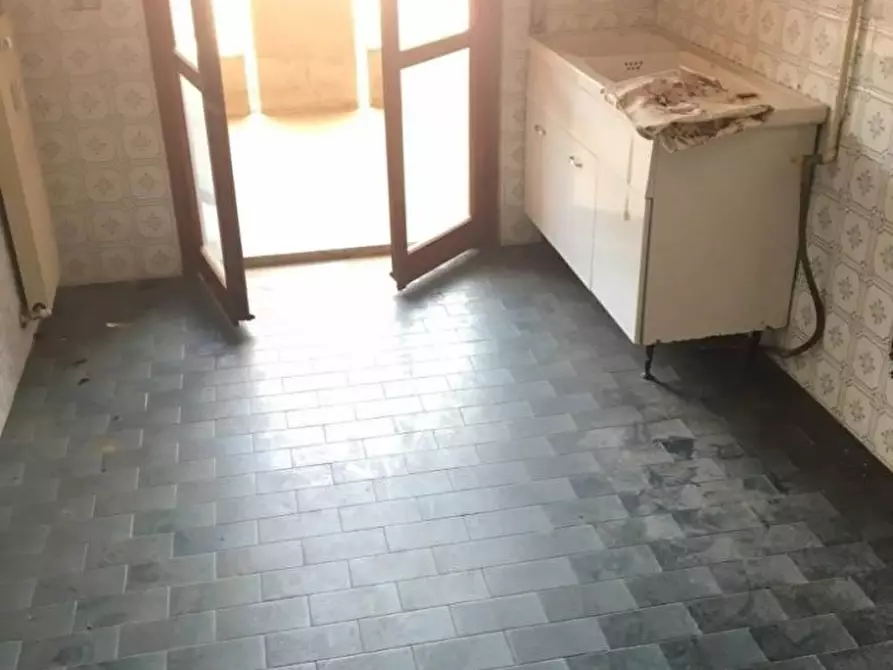 Immagine 12 di Appartamento in vendita  a Massa