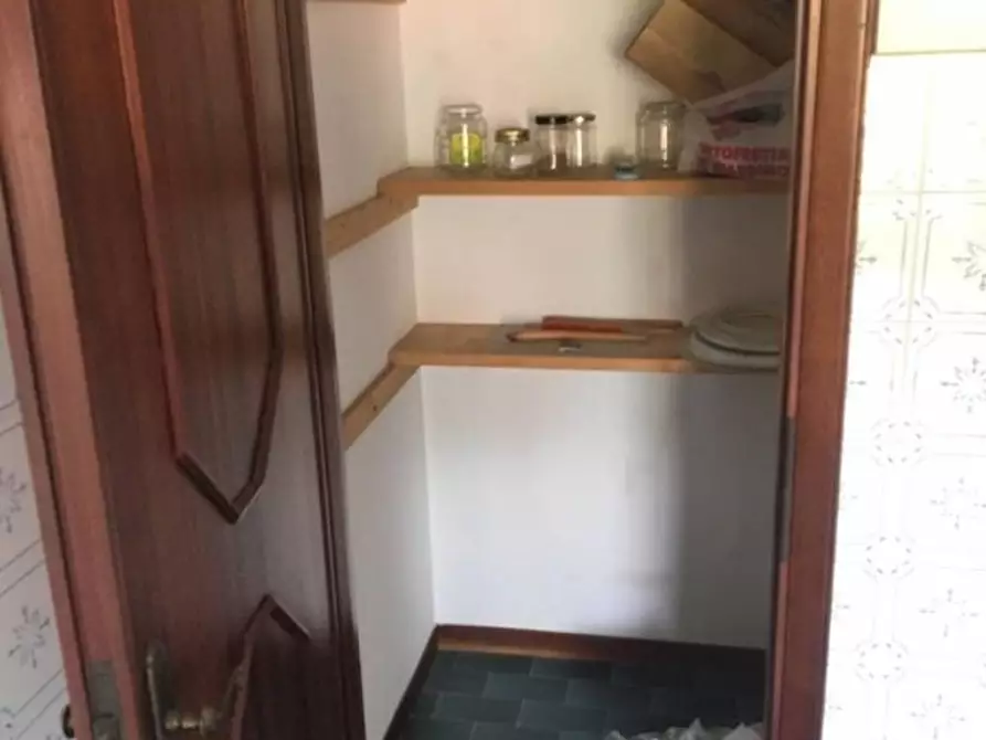 Immagine 5 di Appartamento in vendita  a Massa