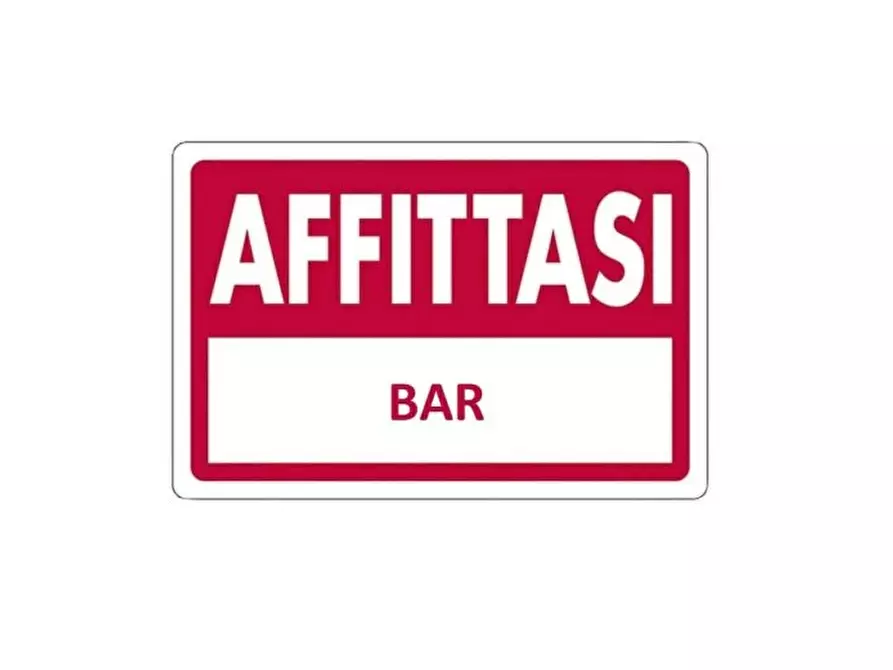 Immagine 1 di Negozio in affitto  a Massa