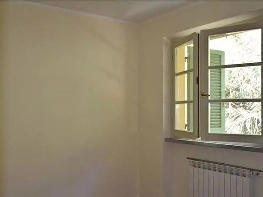 Immagine 7 di Villetta a schiera in vendita  a Massa