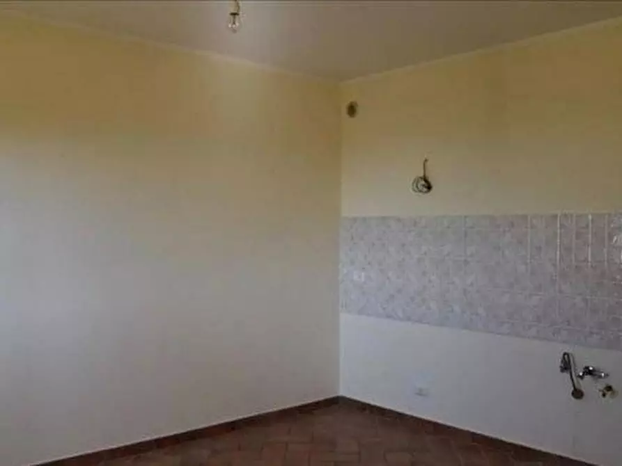 Immagine 4 di Villetta a schiera in vendita  a Massa