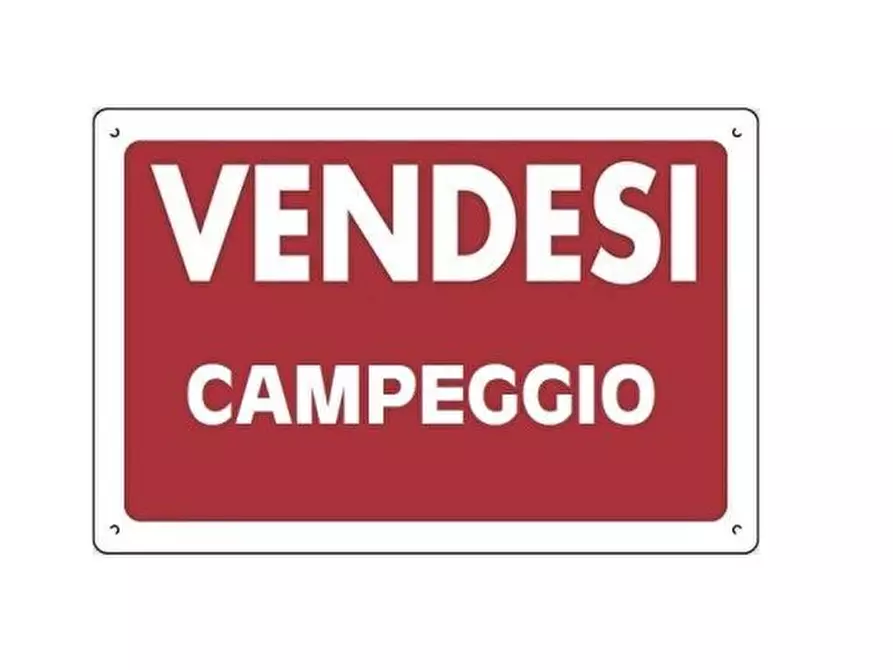 Immagine 1 di Negozio in vendita  a Massa