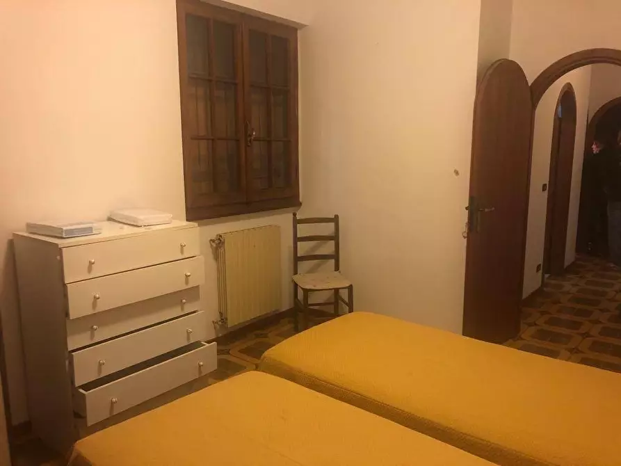 Immagine 16 di Villetta a schiera in vendita  a Montignoso