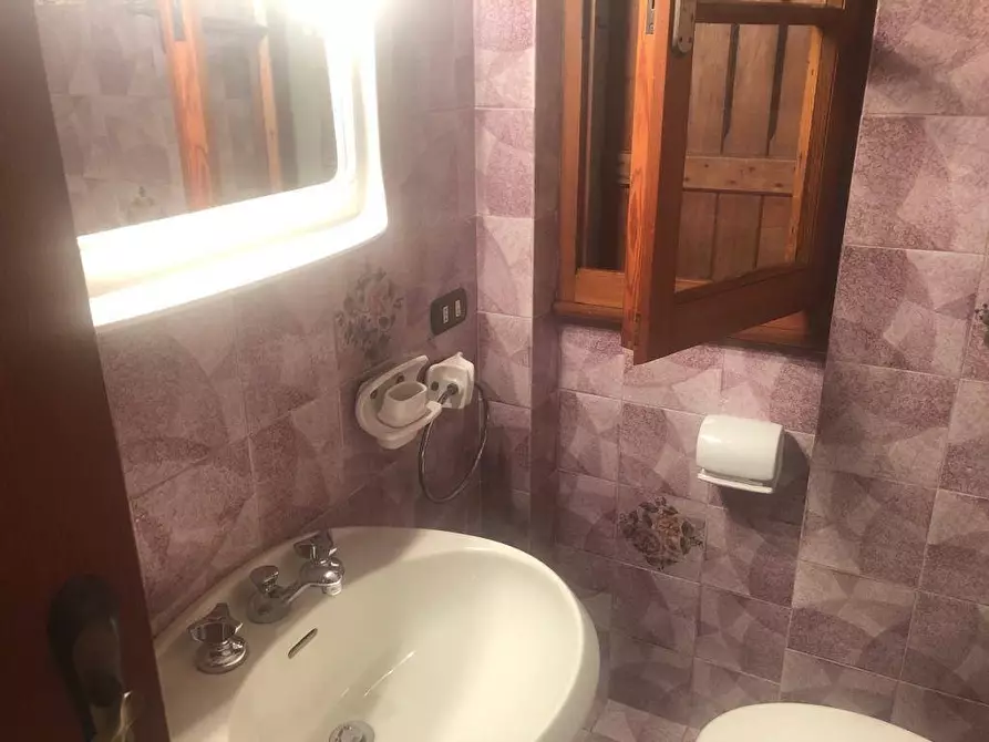 Immagine 14 di Villetta a schiera in vendita  a Montignoso