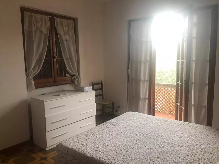 Immagine 11 di Villetta a schiera in vendita  a Montignoso