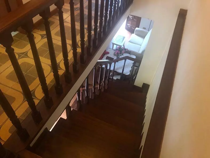 Immagine 10 di Villetta a schiera in vendita  a Montignoso