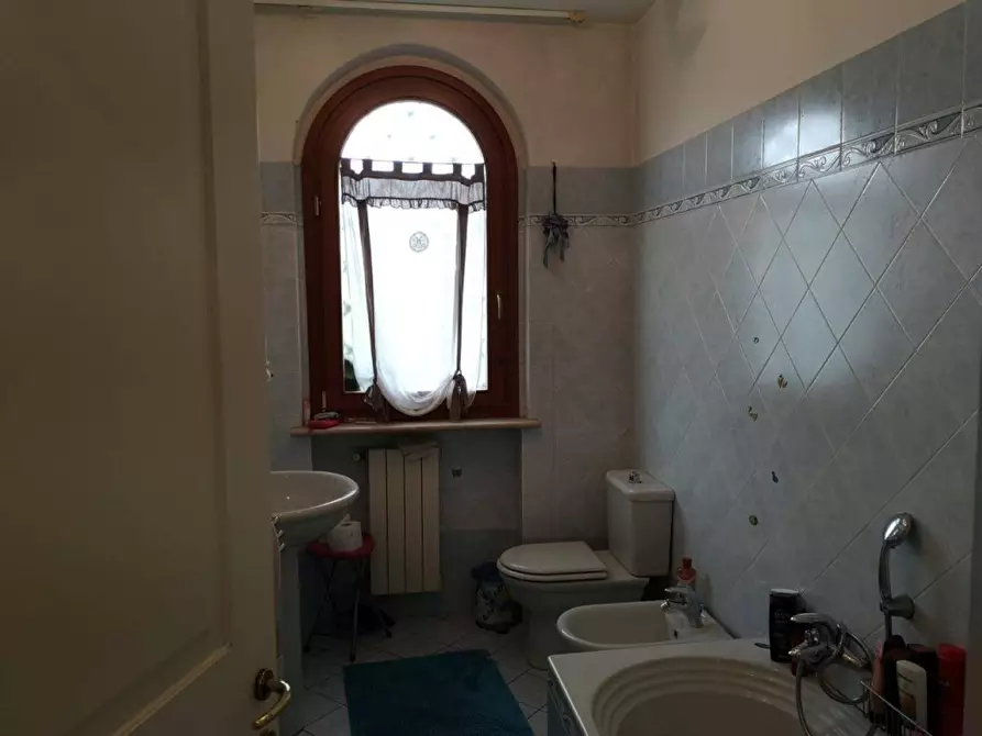 Immagine 6 di Appartamento in vendita  a Massa