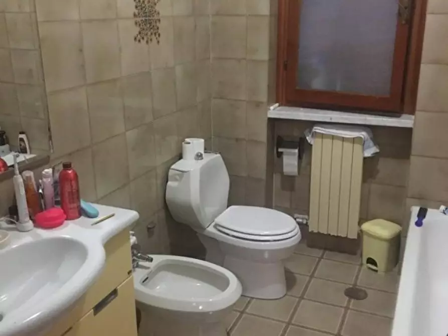 Immagine 9 di Appartamento in vendita  a Massa