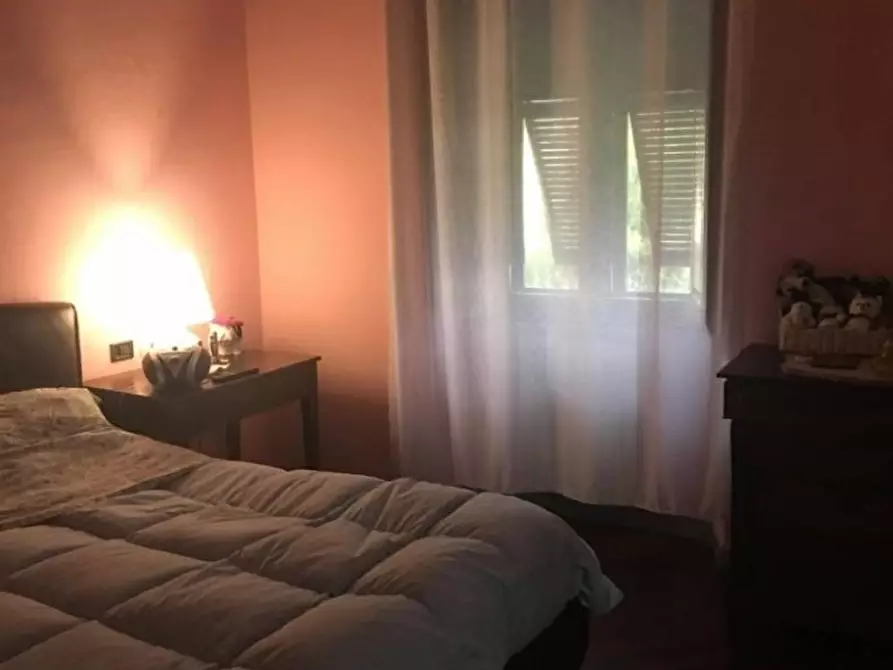 Immagine 16 di Villa in vendita  a Carrara