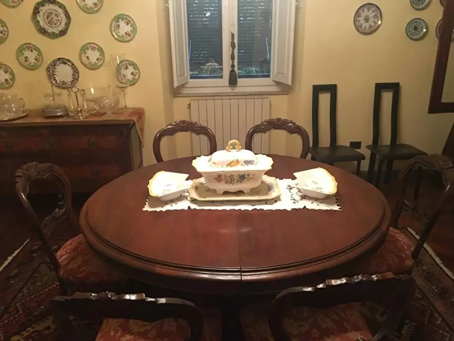 Immagine 5 di Villa in vendita  a Carrara