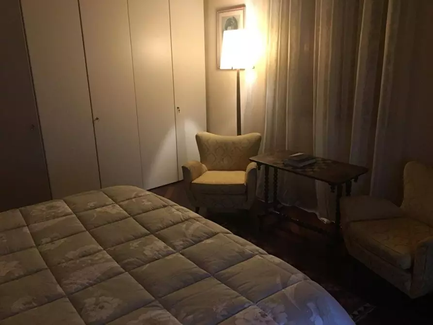 Immagine 8 di Villa in vendita  a Carrara