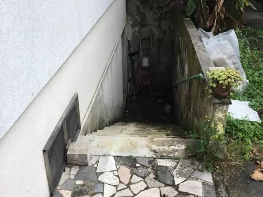 Immagine 11 di Casa indipendente in vendita  a Massa