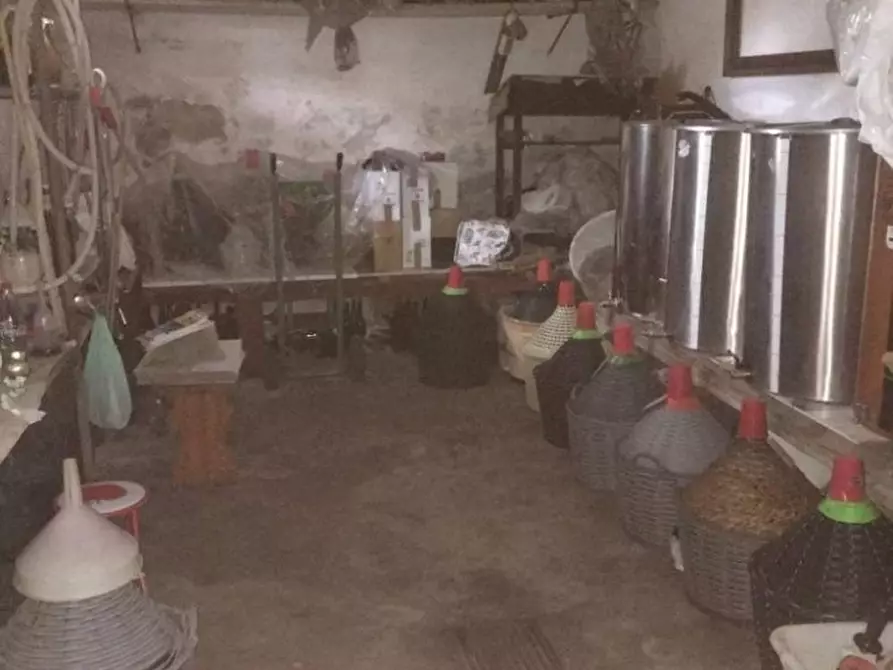 Immagine 12 di Casa indipendente in vendita  a Massa