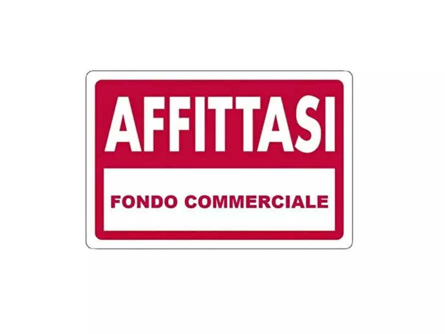 Immagine 1 di Negozio in affitto  a Massa