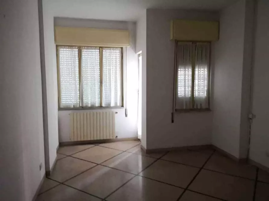 Immagine 4 di Appartamento in vendita  a Massa