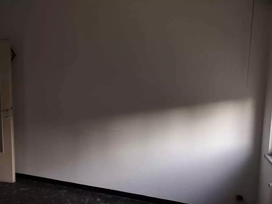 Immagine 9 di Appartamento in vendita  a Massa